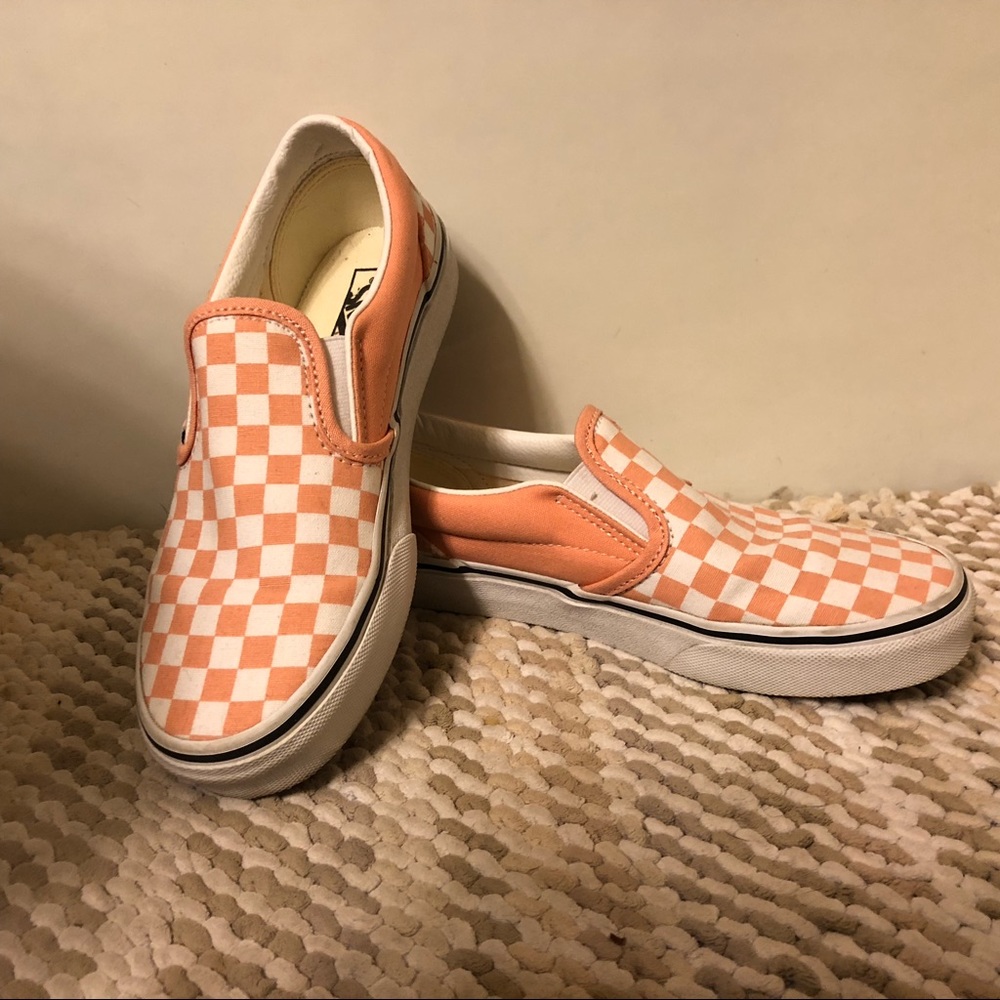 Vans Classics Checkered PeachWhite Slip On Cans Skater Shoes Juniors Size 5